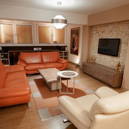 Grand Central Apartment Skopje Esterno foto