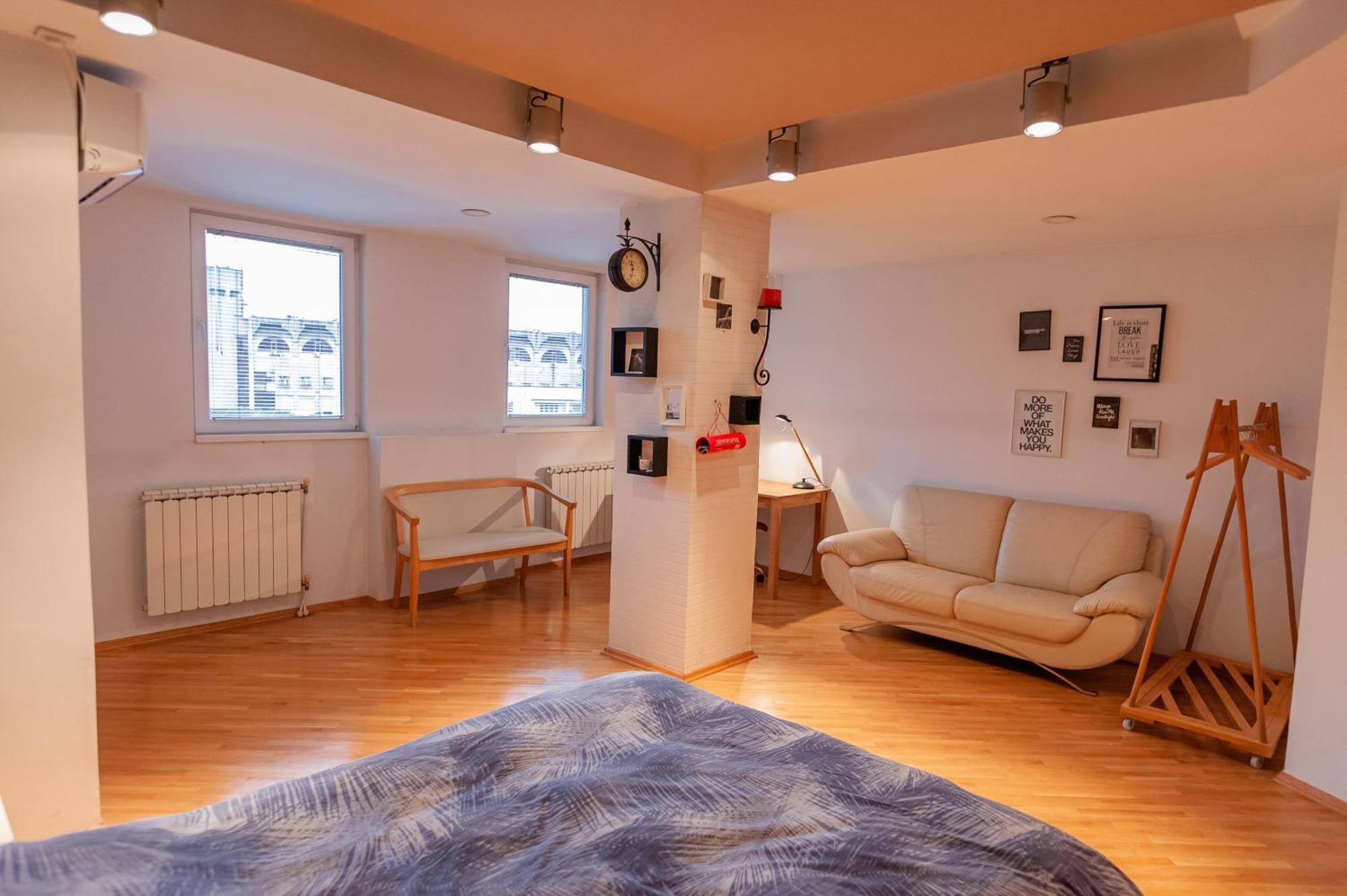 Grand Central Apartment Skopje Esterno foto